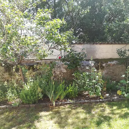 לינה וארוחת בוקר Les Jardins De Beauverger לה מאנש