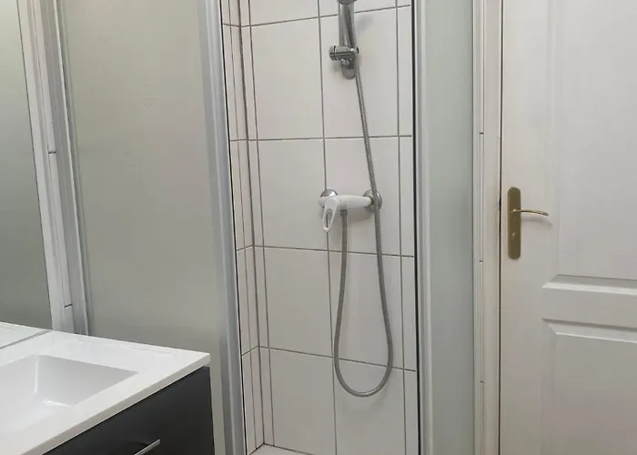 לינה וארוחת בוקר Les Jardins De Beauverger