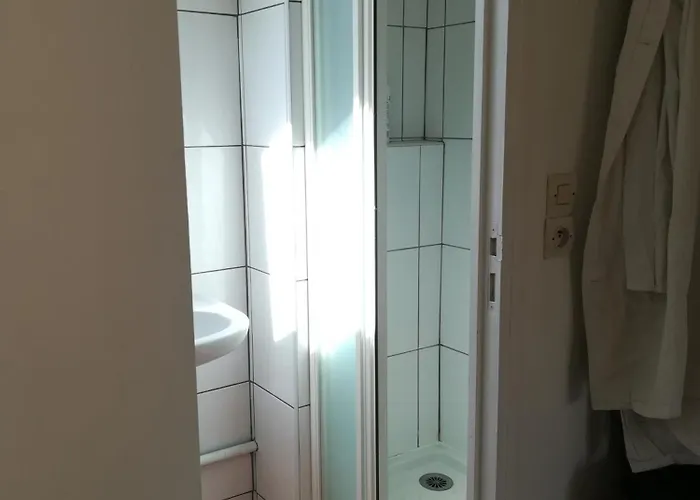 Les Jardins De Beauverger לינה וארוחת בוקר לה מאנש